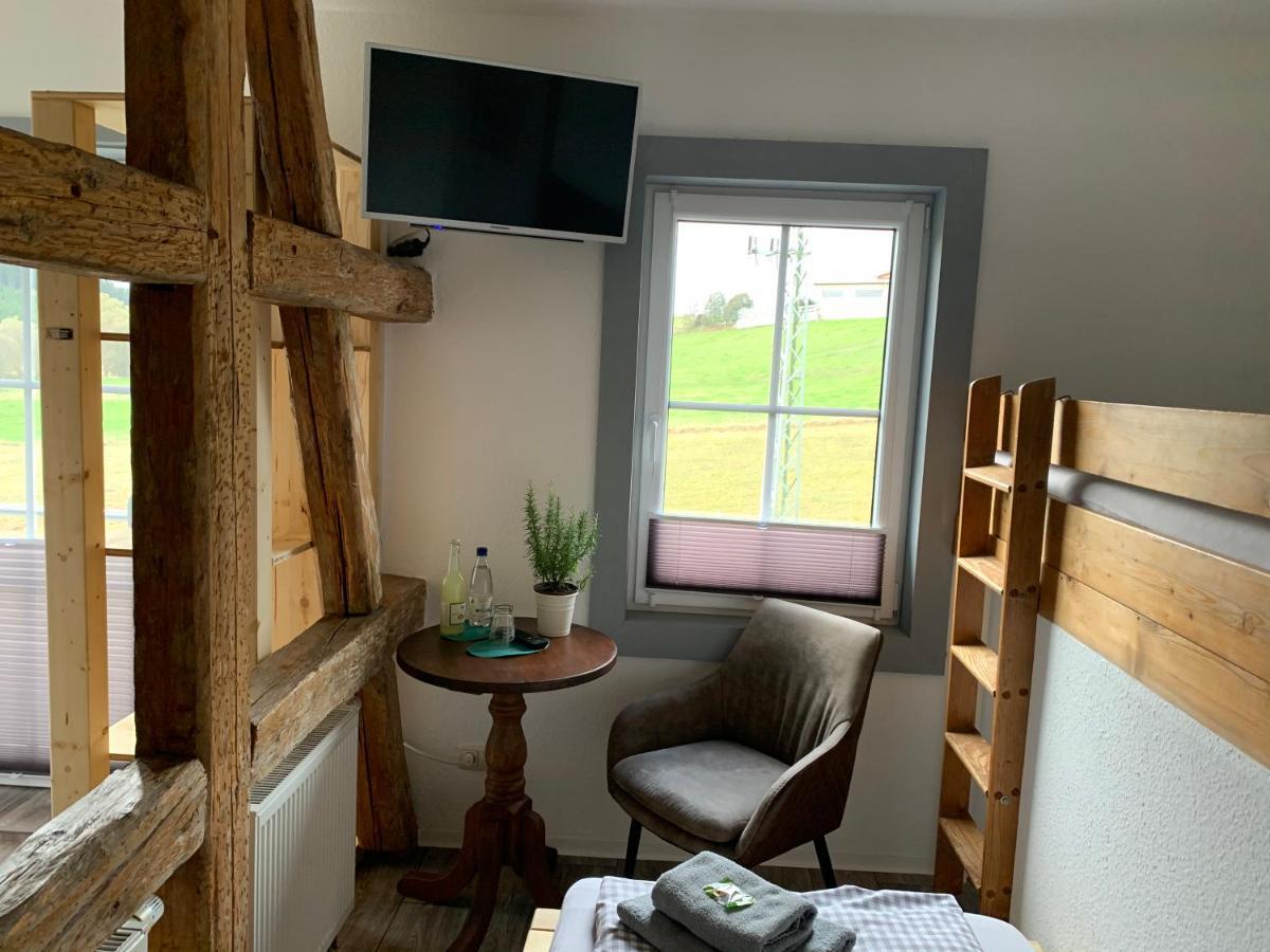 Landgasthof Wetteraperle Raila Exteriör bild